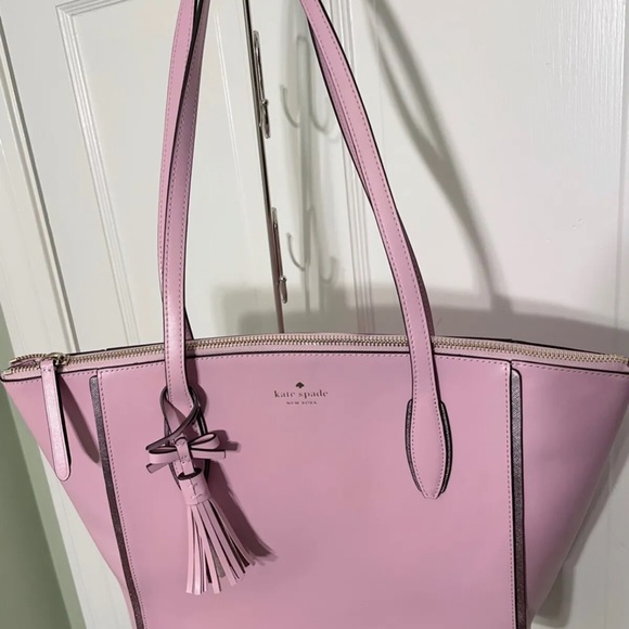 Like NEW Kate Spade tote beautiful pink leather zip tote - Picture 7 of 11